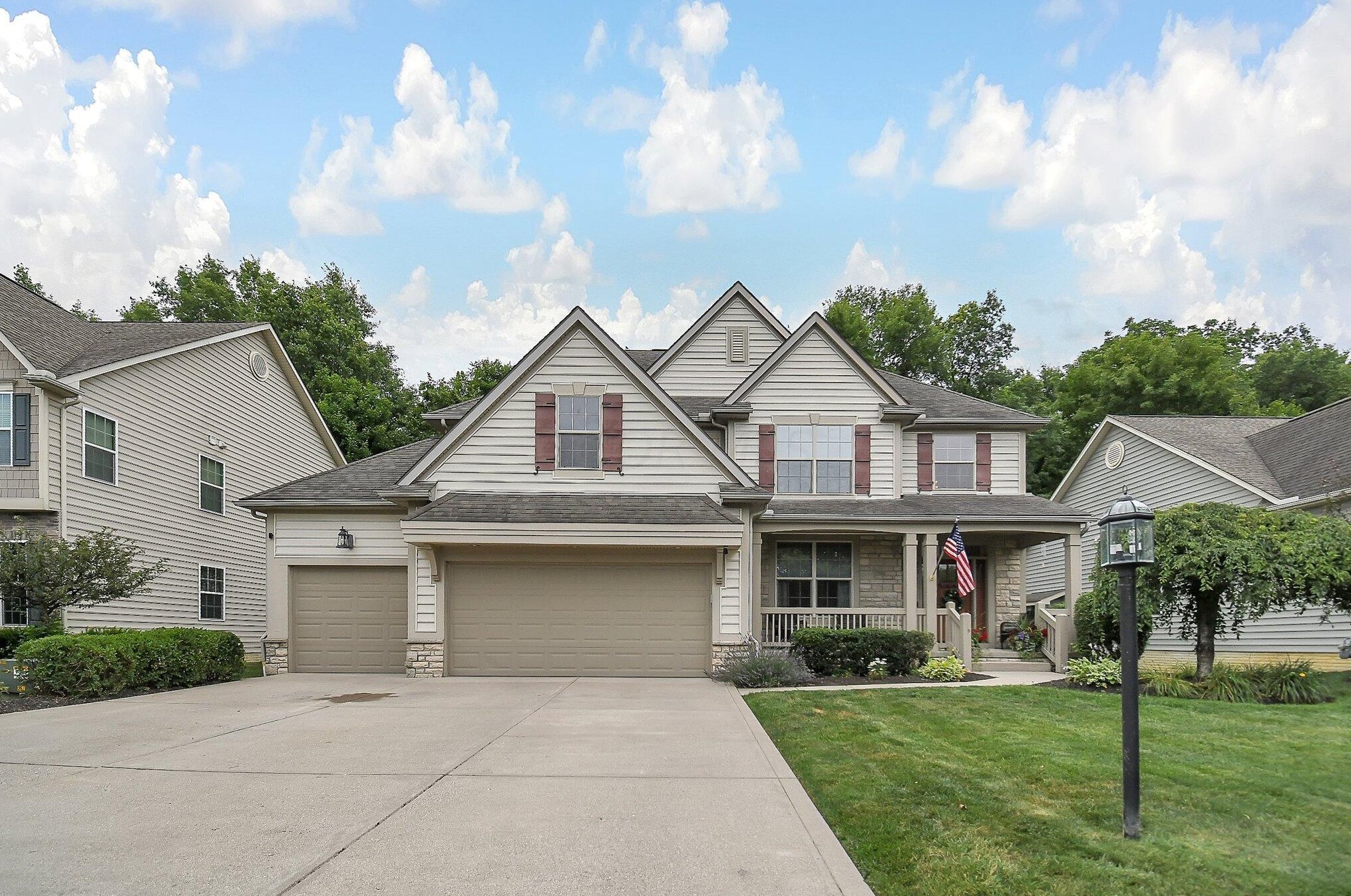 294 Blue Jacket Cir, Pickerington, OH 43147