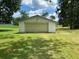 587 Firehouse Dr, Saint Louisville, OH 43071