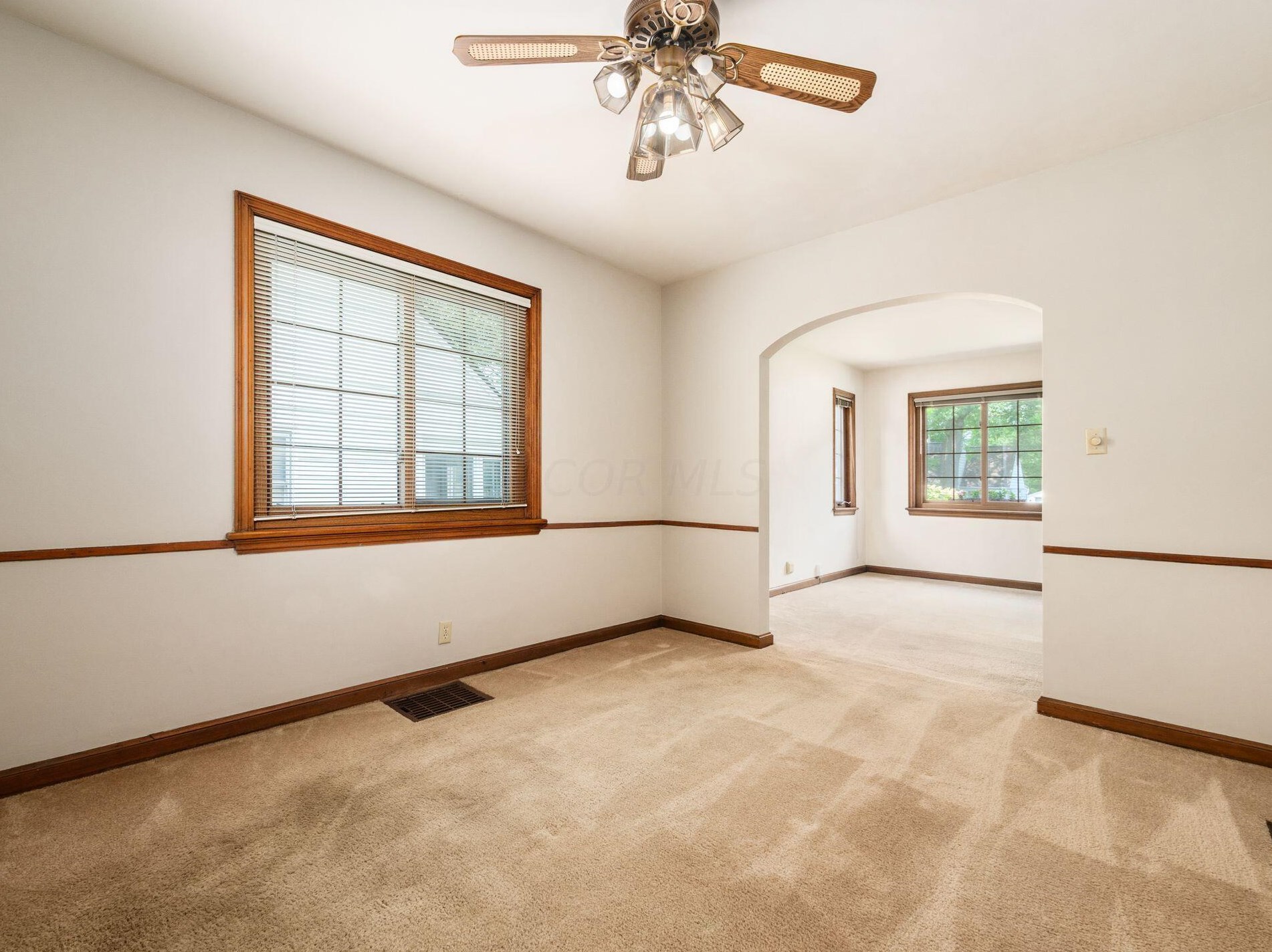 405 Richards Rd, Columbus OH 43214-3738 exterior