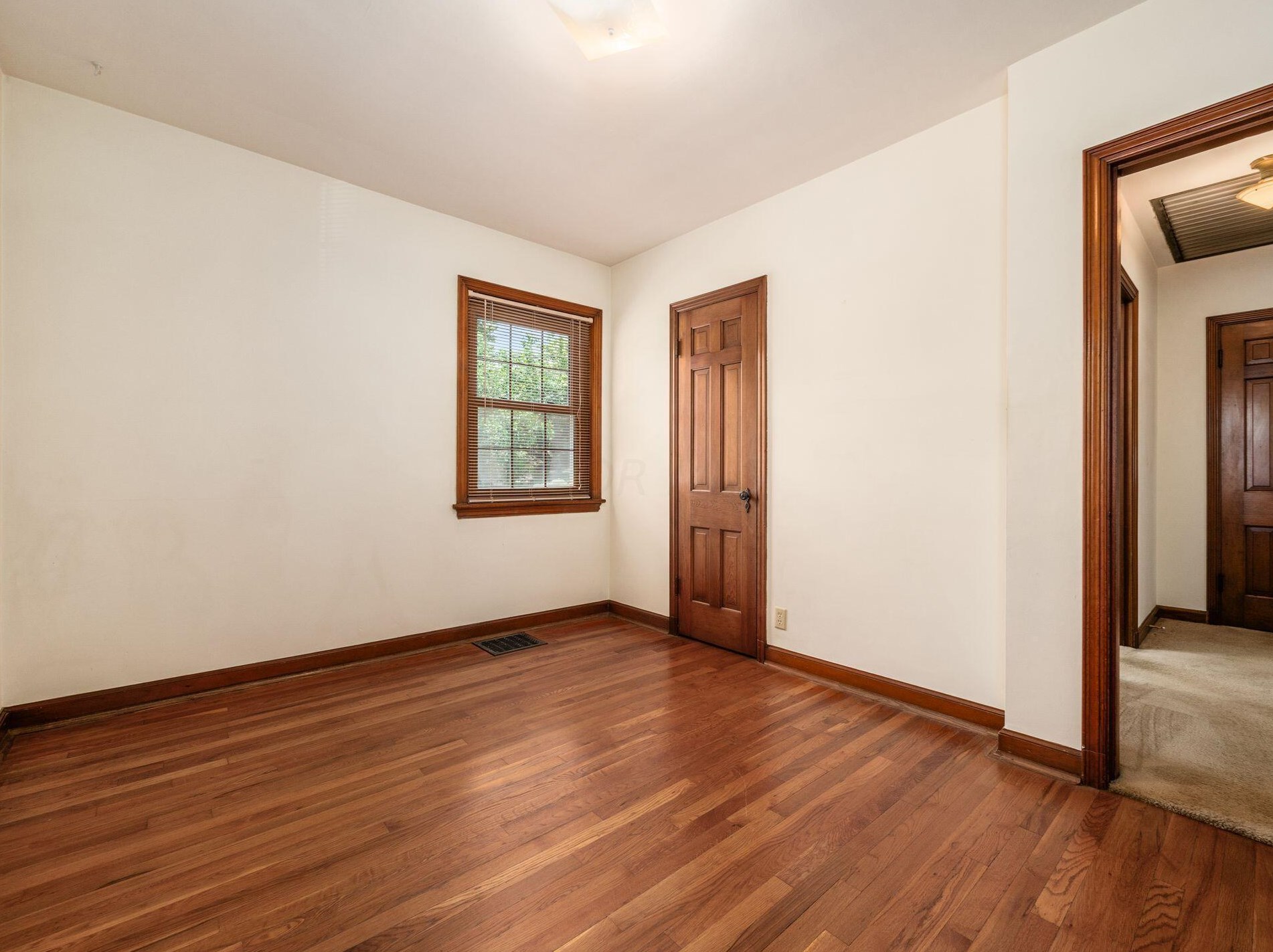 405 Richards Rd, Columbus OH 43214-3738 exterior