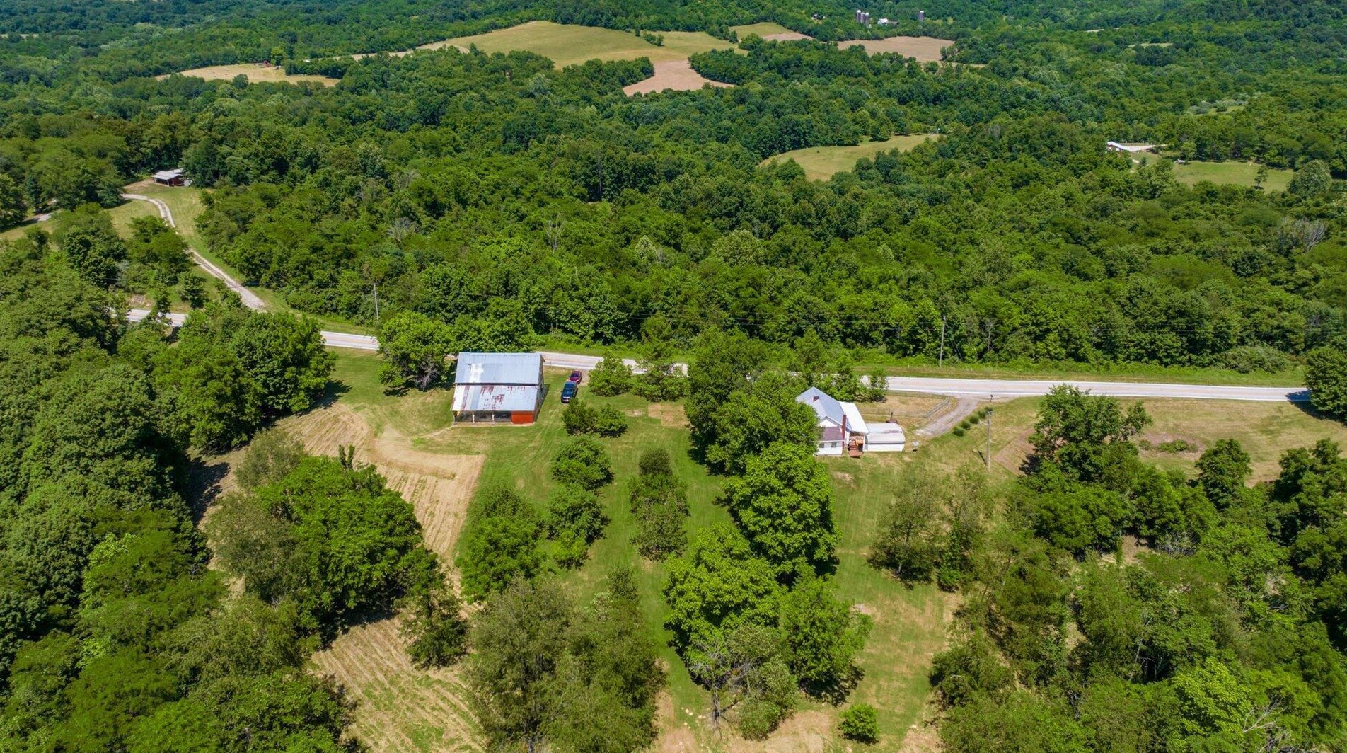 11690 Claysville Rd, Chandlersville, OH 43727