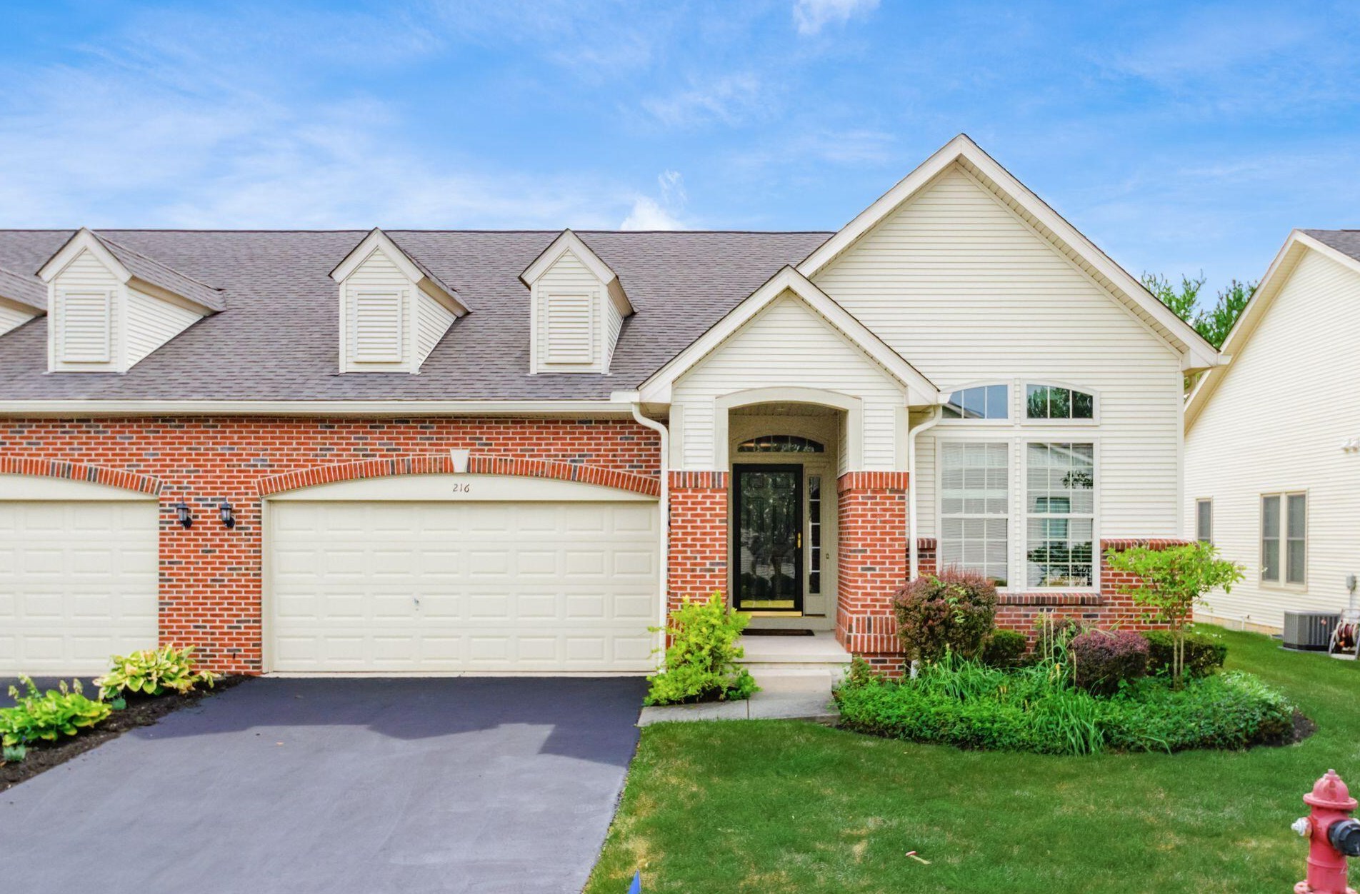 216 Postage Cir, Pickerington, OH 43147