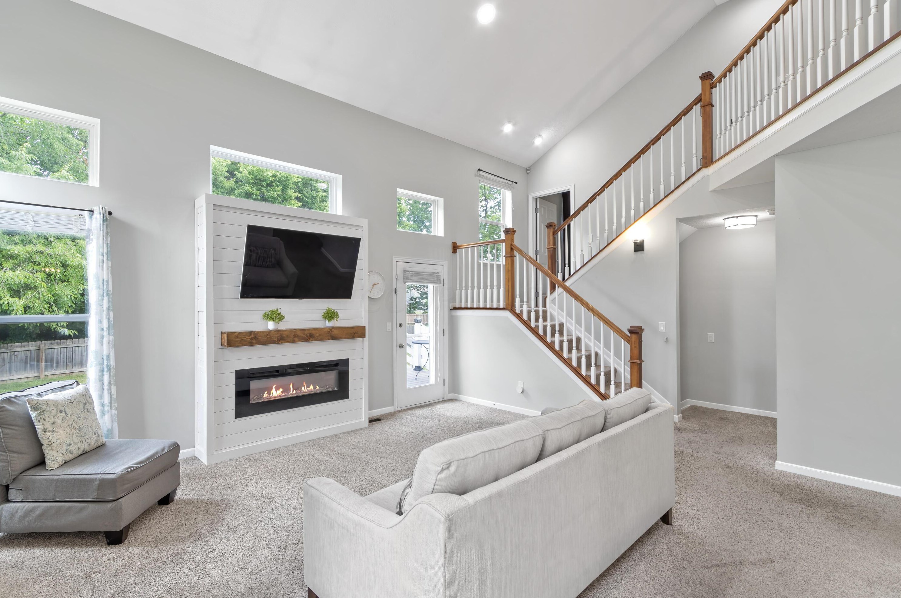 738 Streamwater Dr, Blacklick, OH 43004