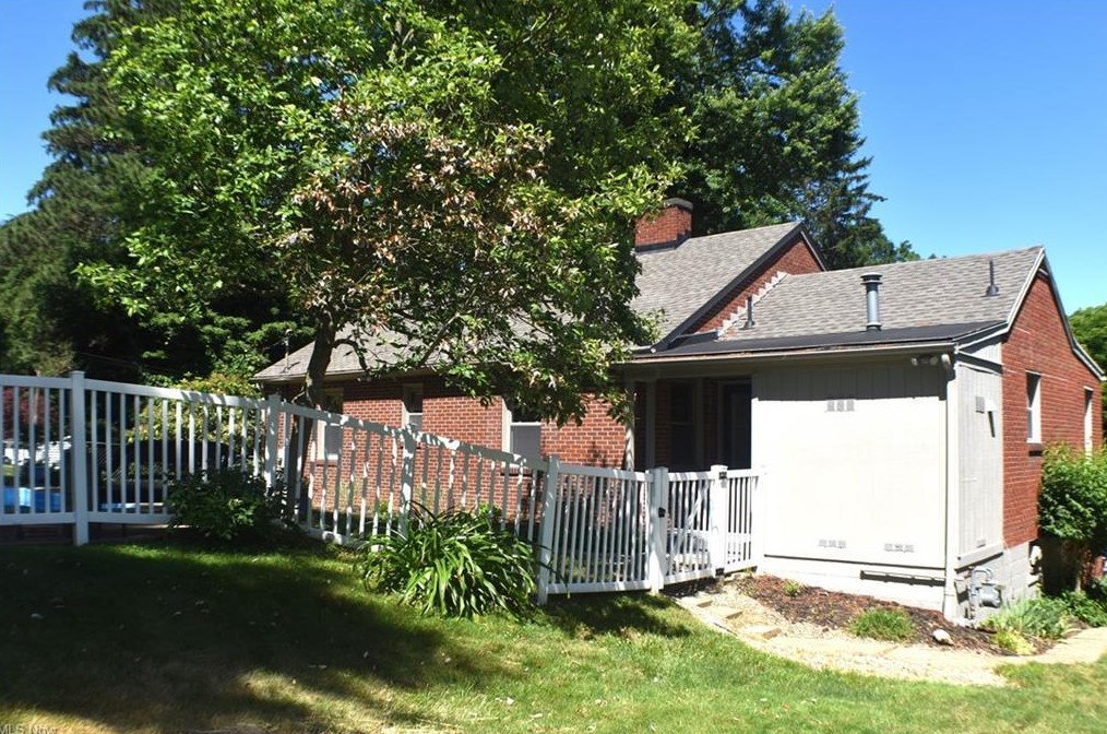 2785 W Ridgewood Cir, Zanesville, OH 43701