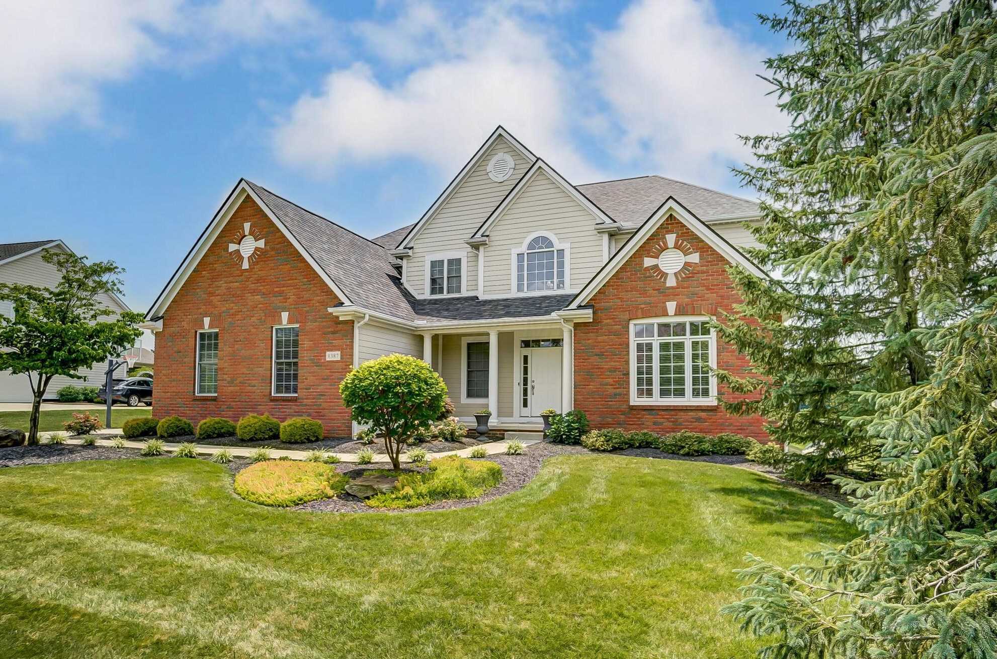 8387 Meadowmoore Pl, Pickerington, OH 43147
