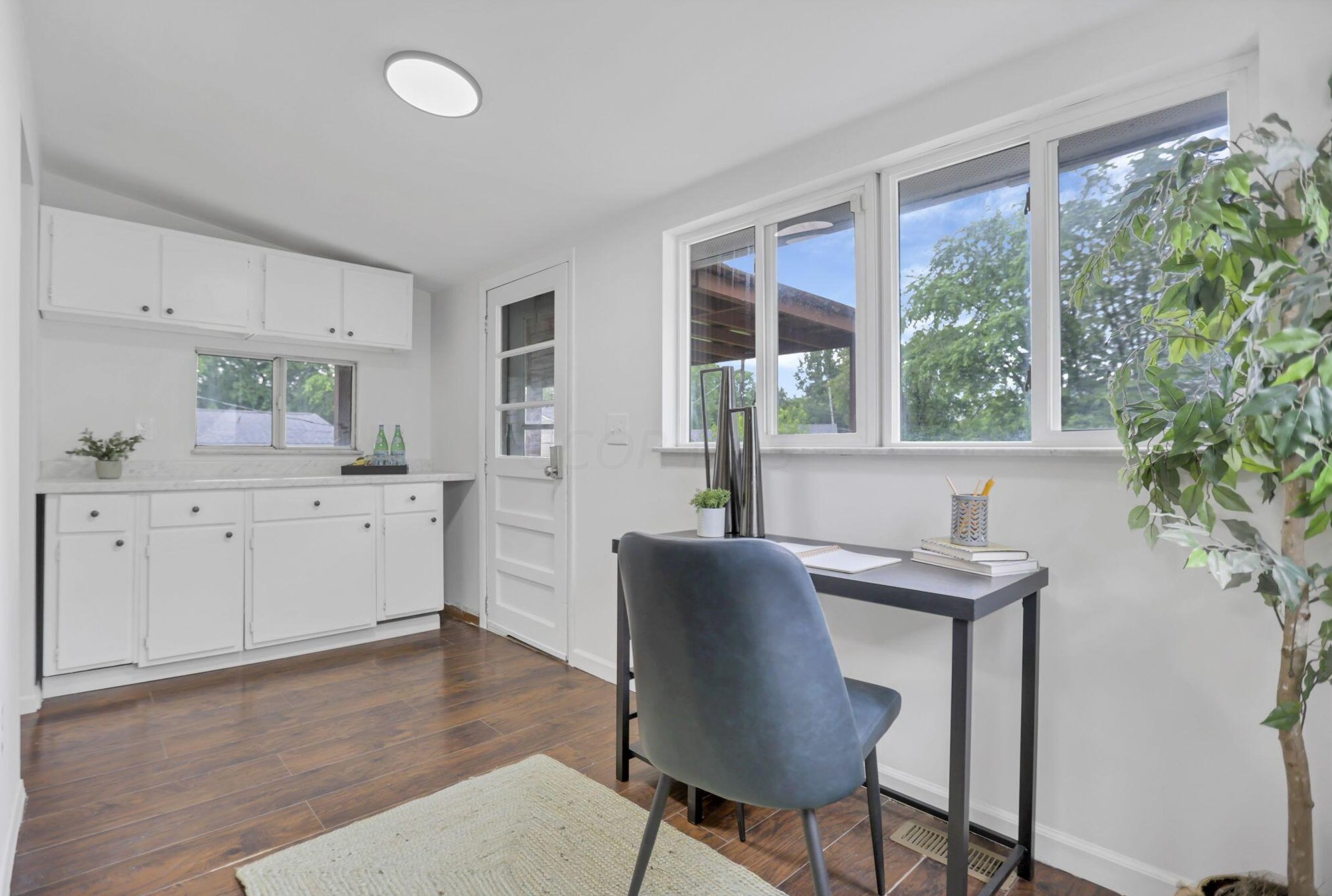 169 Lincolnshire Rd, Columbus OH 43230-2322 exterior