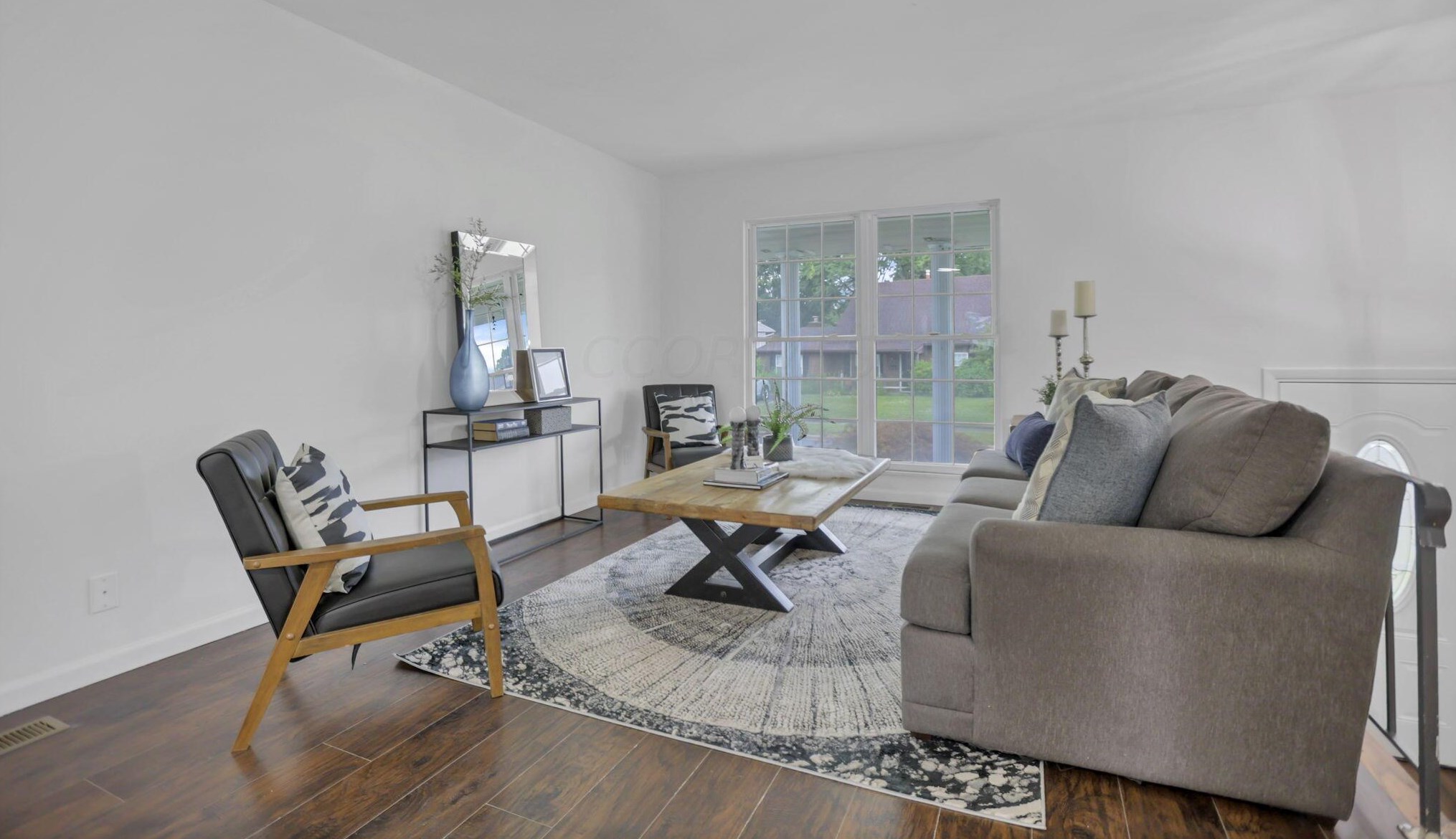 169 Lincolnshire Rd, Columbus OH 43230-2322 exterior