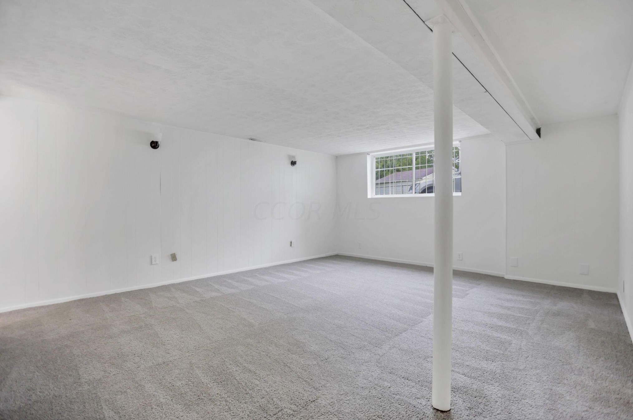 169 Lincolnshire Rd, Columbus OH 43230-2322 exterior