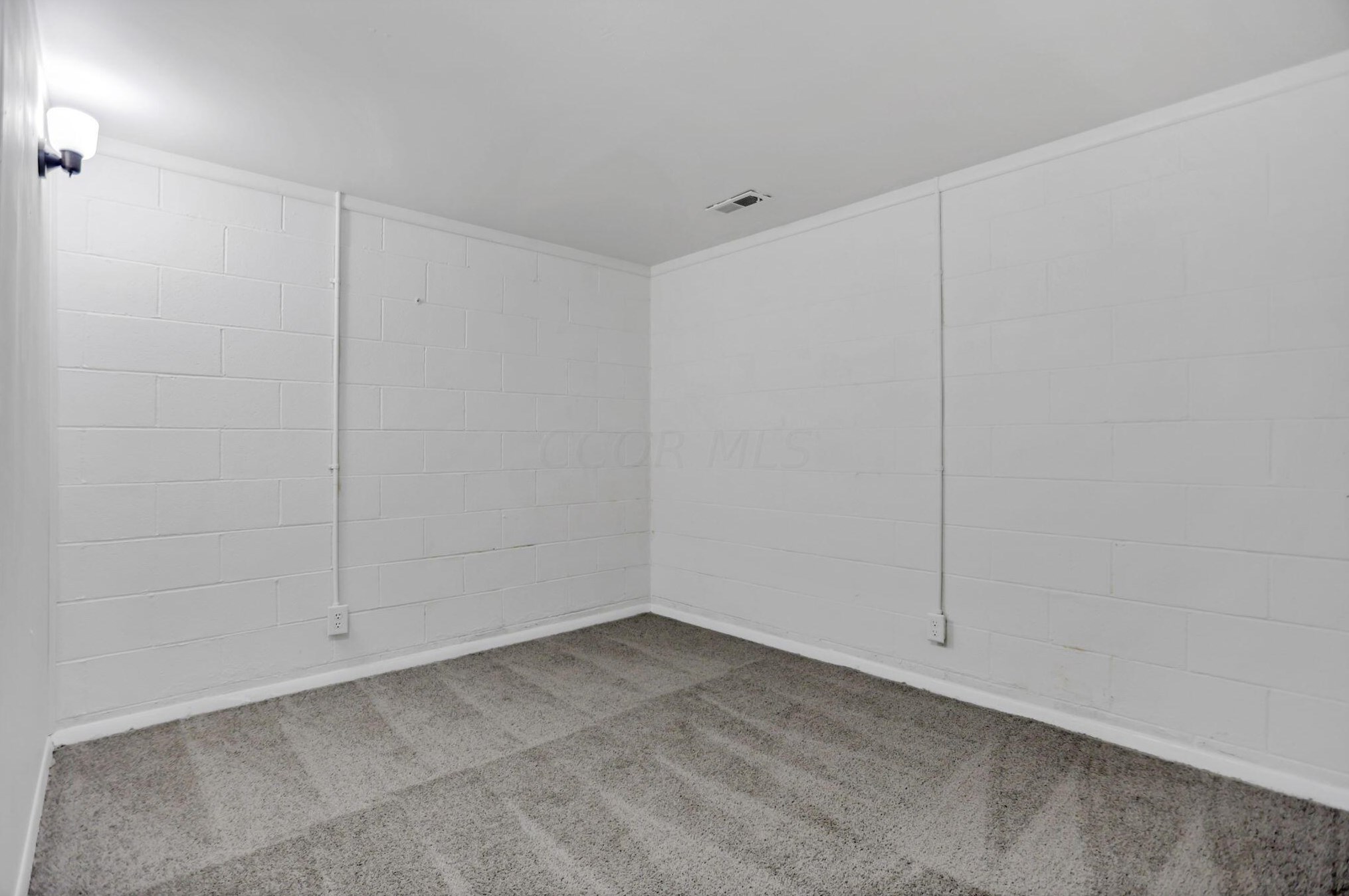 169 Lincolnshire Rd, Columbus OH 43230-2322 exterior