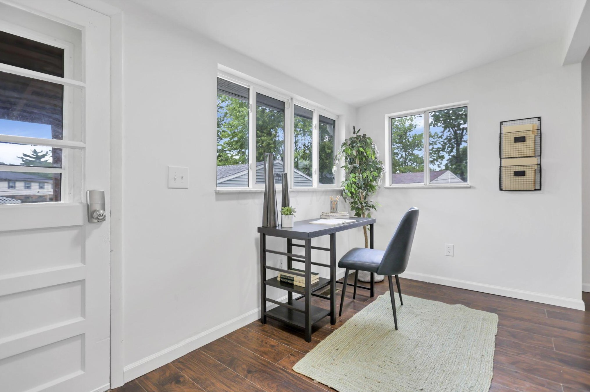 169 Lincolnshire Rd, Columbus OH 43230-2322 exterior