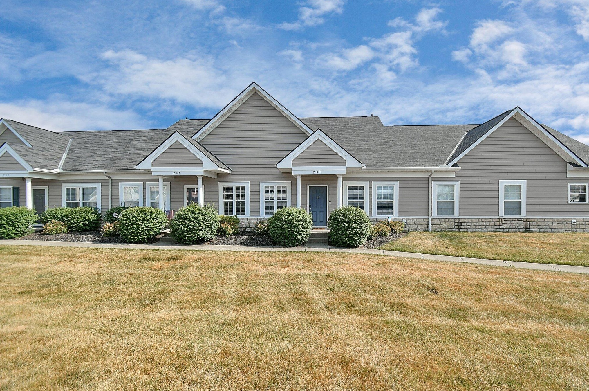281 Piney Creek Dr #35, Blacklick, OH 43004