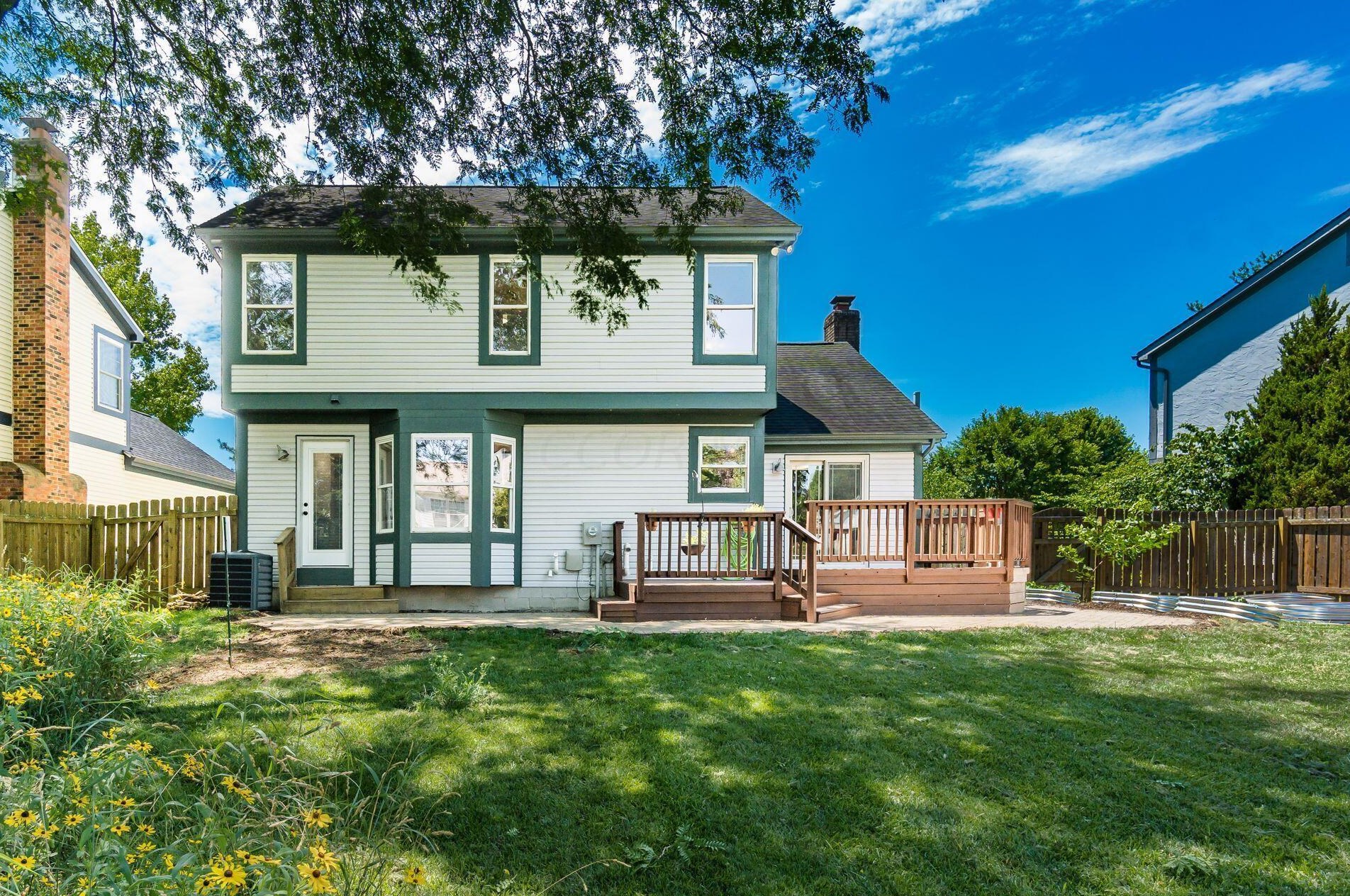 1118 Welwyn Dr, Westerville, OH 43081