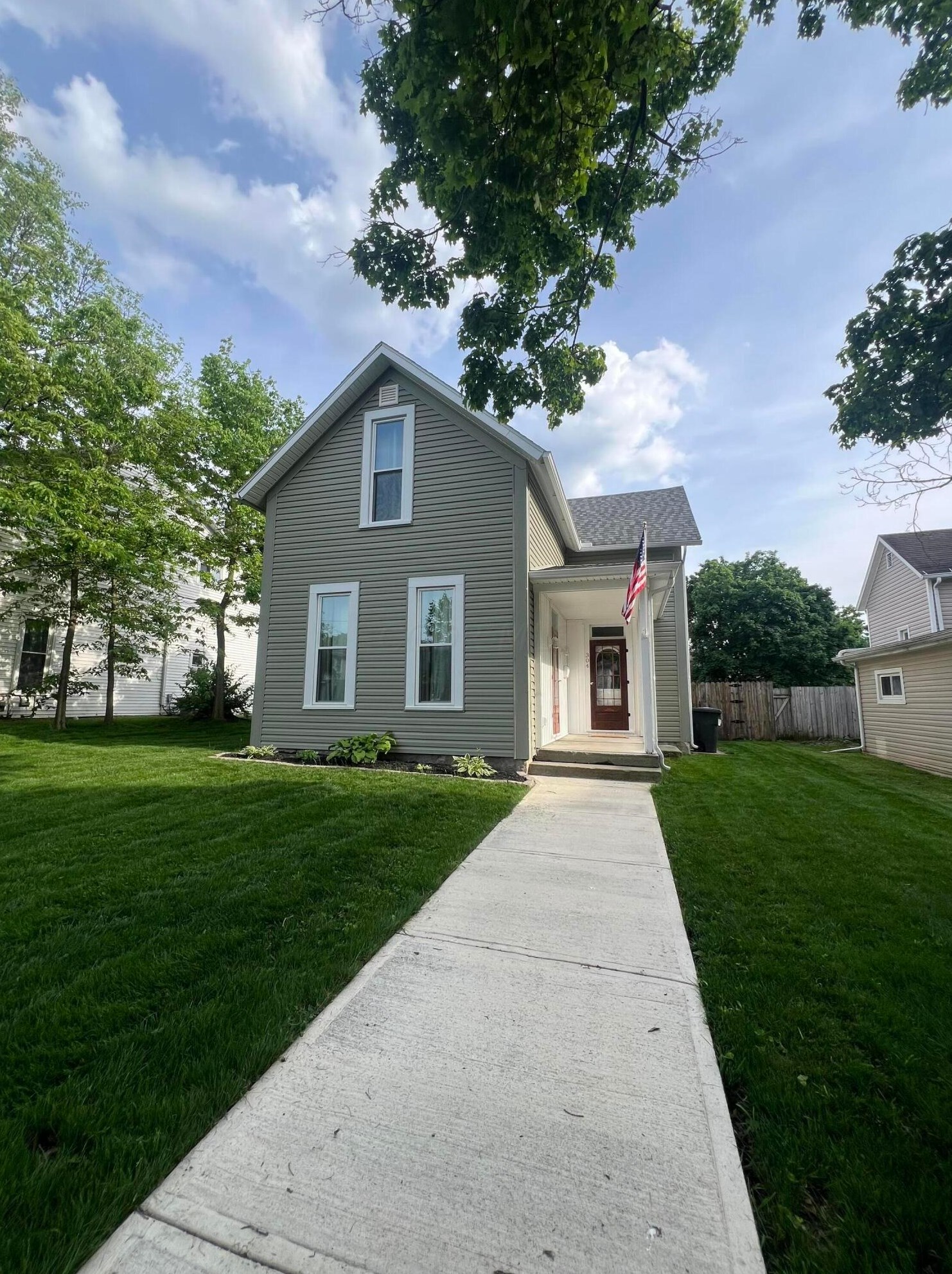 304 E Spring Ave, Bellefontaine, OH 43311