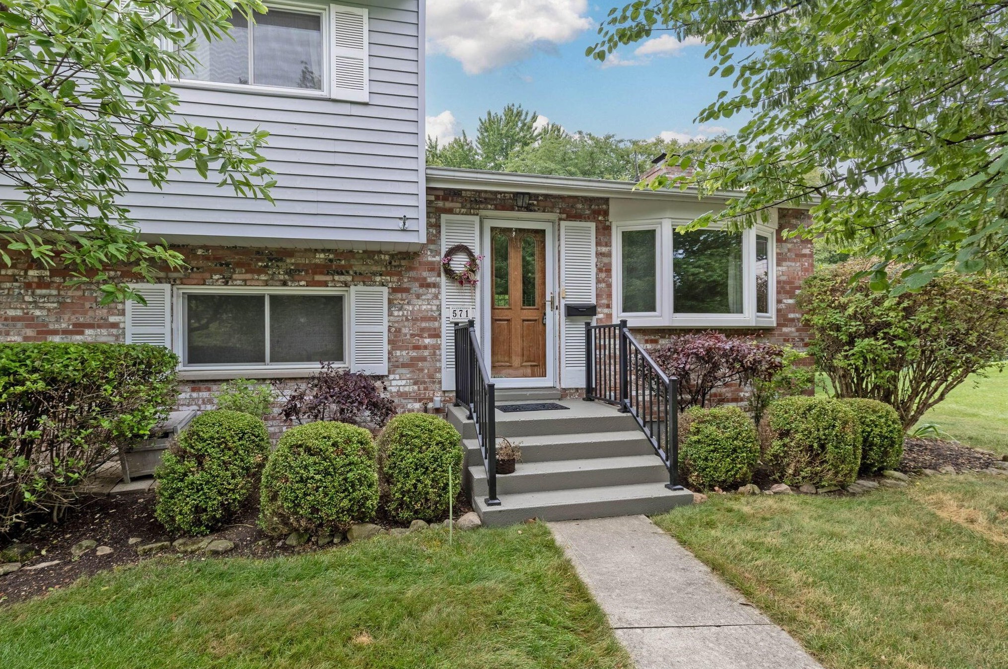 571 Catawba Ave, Westerville, OH 43081