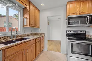 1426 E Cache La Poudre St, Colorado Springs, CO 80909 - Photo 8