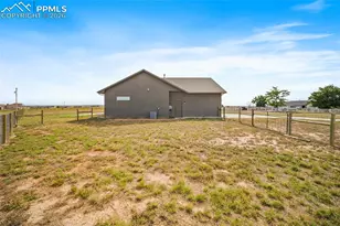 469 E Gentry Dr, Pueblo, CO 81007 - Photo 26