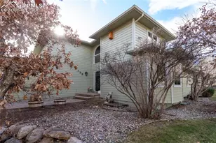 135 Broadmoor Hills Dr, Colorado Springs, CO 80906 - Photo 2