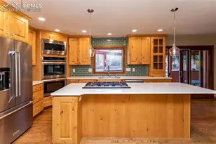 135 Broadmoor Hills Dr, Colorado Springs, CO 80906 - Photo 14