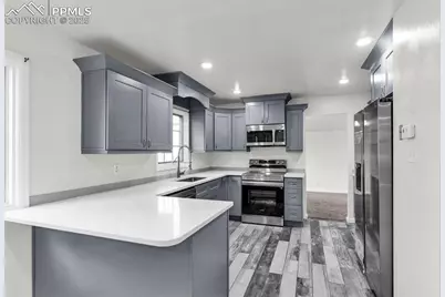 7 Kingsbridge Place, Pueblo, CO 81001 - Photo 12