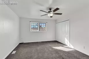 7 Kingsbridge Pl, Pueblo, CO 81001 - Photo 2