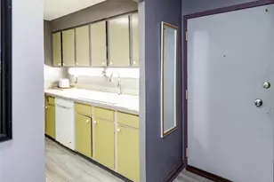 411 Lakewood Circle, Colorado Springs, CO 80910 - Photo 2