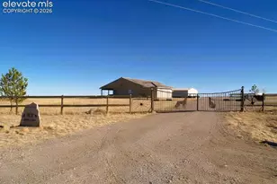 7571 Vanessa Dr, Pueblo, CO 81005 - Photo 2