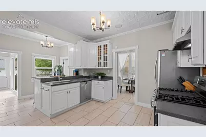 1527 N Nevada Avenue, Colorado Springs, CO 80907 - Photo 12