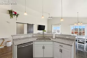 7662 Camille Ct, Colorado Springs, CO 80908 - Photo 4