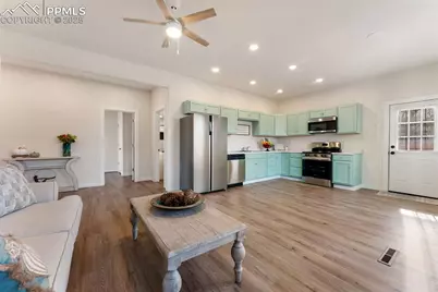 526 W 9th Street, Pueblo, CO 81003 - Photo 8