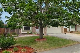 3955 Dolphin Cir, Colorado Springs, CO 80918 - Photo 2