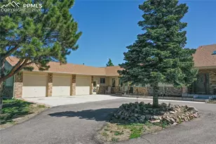 390 E Stirrup Trail, Monument, CO 80132 - Photo 2