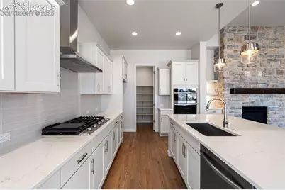 8424 William Downing Drive, Colorado Springs, CO 80908 - Photo 10