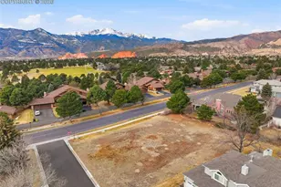 3810 Edgecliff Ct, Colorado Springs, CO 80904 - Photo 6