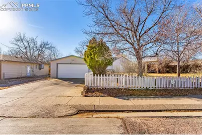 613 Barrett Avenue, Canon City, CO 81212 - Photo 1