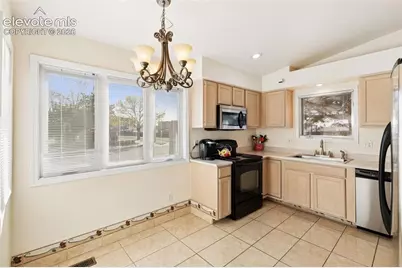 6110 Daylight Point, Colorado Springs, CO 80923 - Photo 8