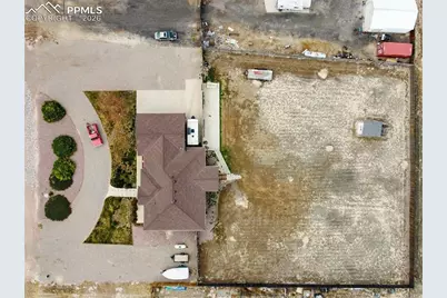 777 Woodleaf Drive, Pueblo, CO 81007 - Photo 6