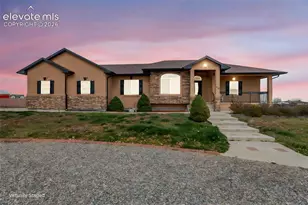 777 E Woodleaf Dr, Pueblo West, CO 81007 - Photo 2