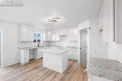 9134 Chieftan Drive, Colorado Springs, CO 80925 - Photo 6