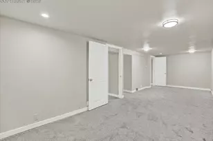 2518 Meadowlark Ln, Colorado Springs, CO 80909 - Photo 22