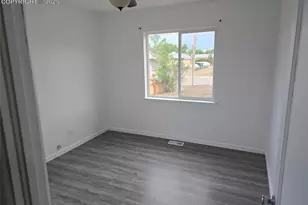 613 W 28th St, Pueblo, CO 81003 - Photo 6