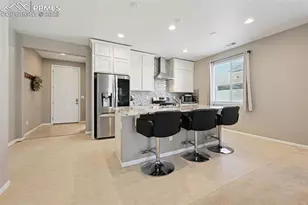 2215 Cliffmoor Ln, Pueblo, CO 81008 - Photo 4