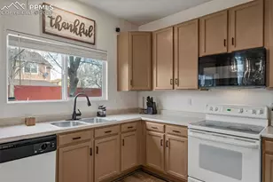 5132 Mountain Air Cir, Colorado Springs, CO 80916 - Photo 12