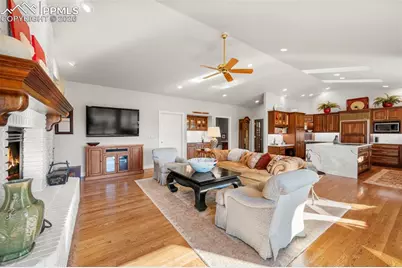 1745 Coyote Point Drive, Colorado Springs, CO 80904 - Photo 14