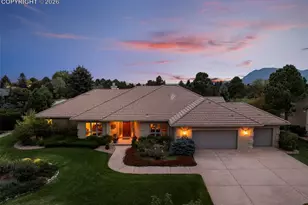 1745 Coyote Point Dr, Colorado Springs, CO 80904 - Photo 2