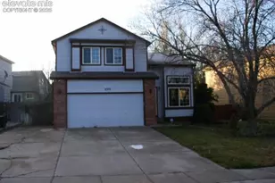 4379 Gunbarrel Dr, Colorado Springs, CO 80925 - Photo 4