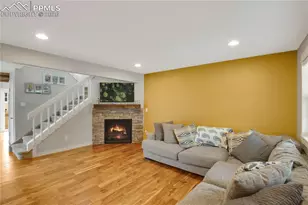 5857 Wisteria Dr, Colorado Springs, CO 80919 - Photo 8