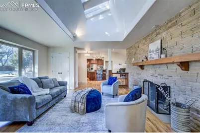 1905 Mesa Road, Colorado Springs, CO 80904 - Photo 4