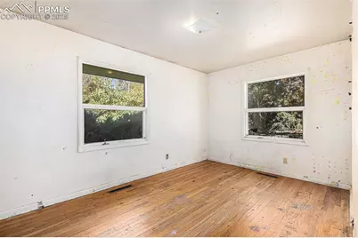 3825 Meadow Lane, Colorado Springs, CO 80907 - Photo 10