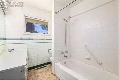 3825 Meadow Lane, Colorado Springs, CO 80907 - Photo 12