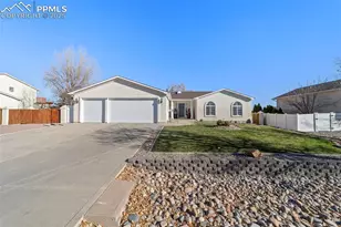 190 S Circle Dr, Pueblo, CO 81007 - Photo 2